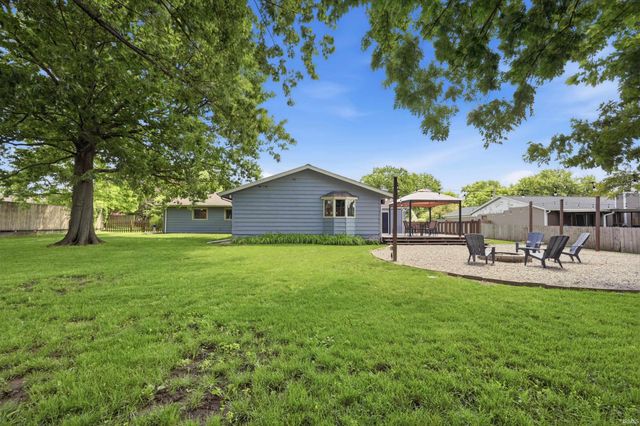 5401 N Moore Road, Muncie, IN 47304