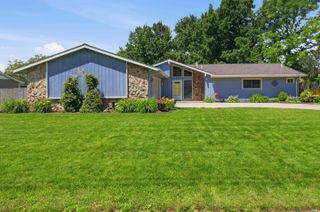 5401 N Moore Road, Muncie, IN 47304