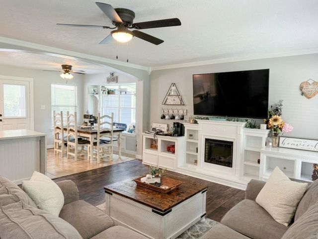 11210 Amber Park Drive, Conroe, TX 77303
