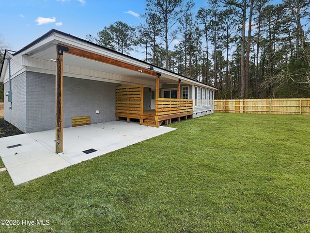 1888 Pony Farm Road, Jacksonville, NC 28540