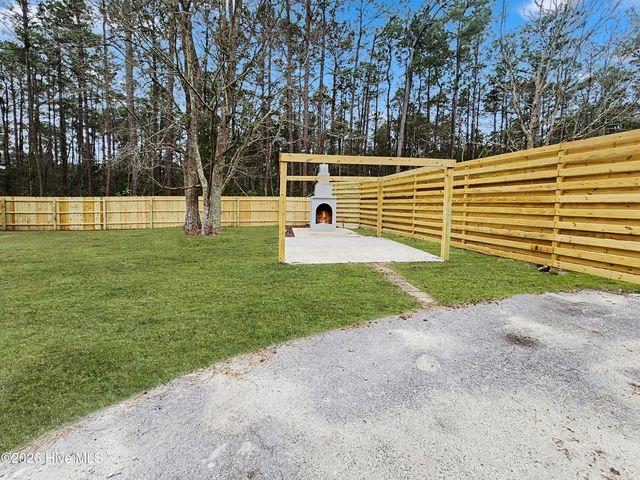 1888 Pony Farm Road, Jacksonville, NC 28540