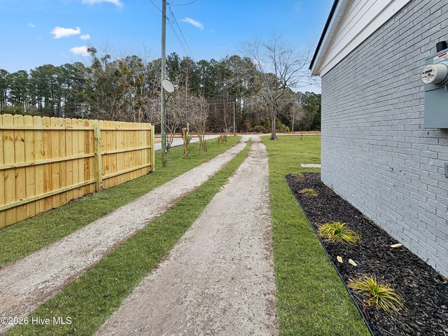 1888 Pony Farm Road, Jacksonville, NC 28540