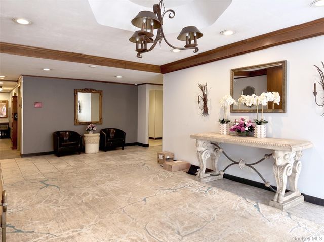 33 Barker Avenue 3F, White Plains, NY 10601