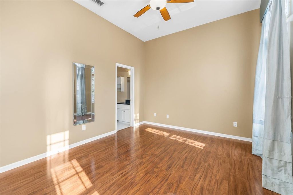 Image 8 of property listing at 5206 SW 91ST TERRACE B, Gainesville, FL 32608