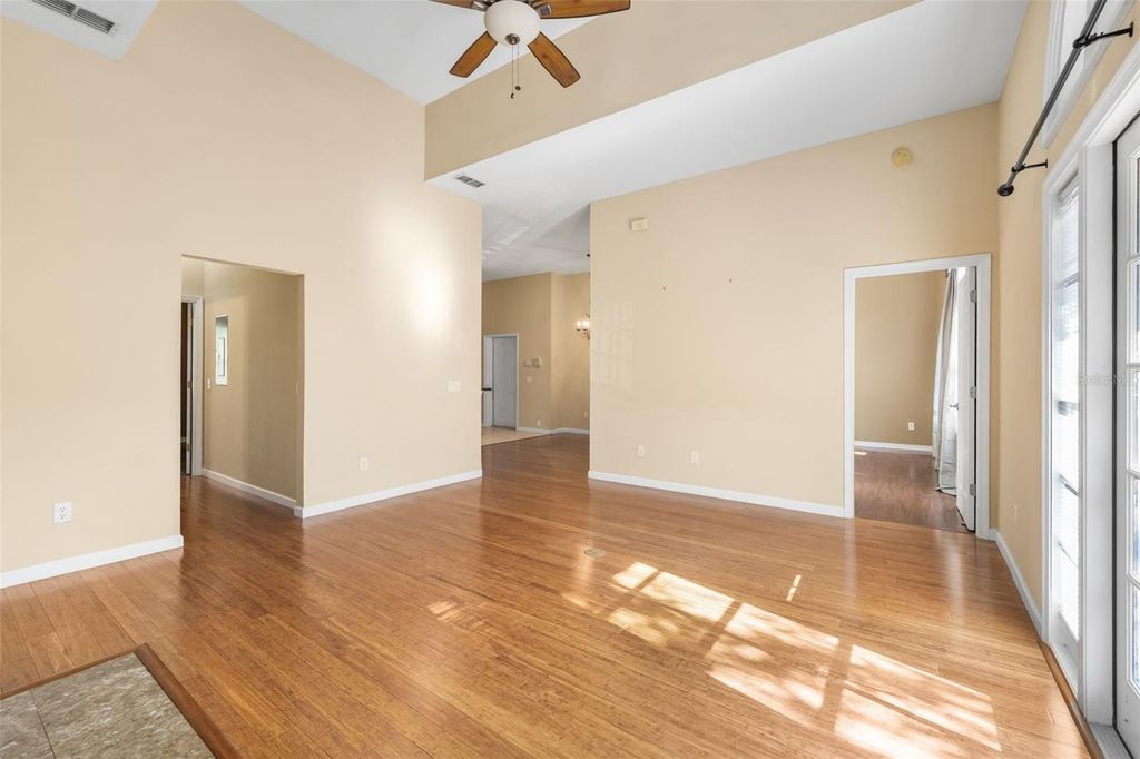 Image 10 of property listing at 5206 SW 91ST TERRACE B, Gainesville, FL 32608