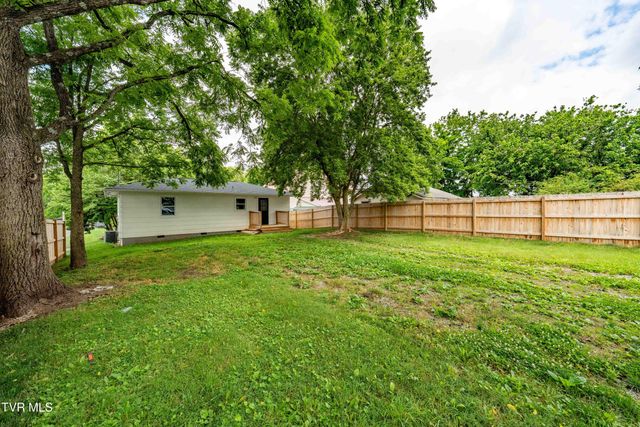 905 Grover Street, Johnson City, TN 37601