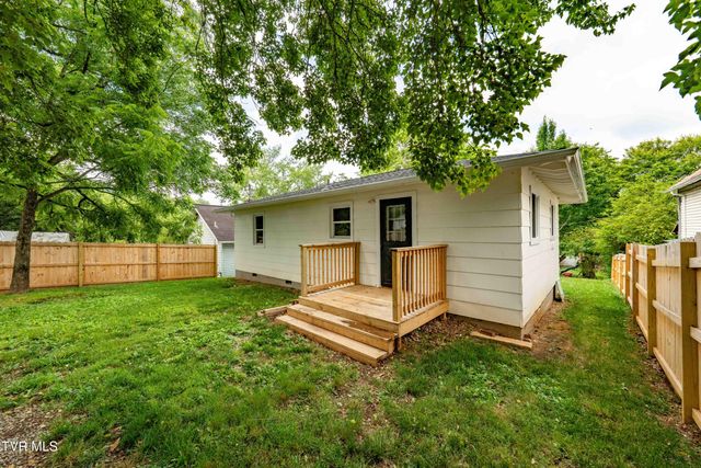 905 Grover Street, Johnson City, TN 37601