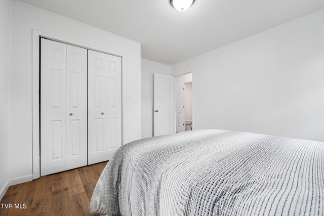 905 Grover Street, Johnson City, TN 37601