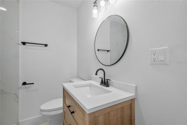 5052 JASMINE CIRCLE, St Petersburg, FL 33714
