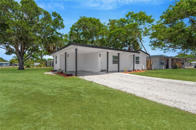 5052 JASMINE CIRCLE, St Petersburg, FL 33714
