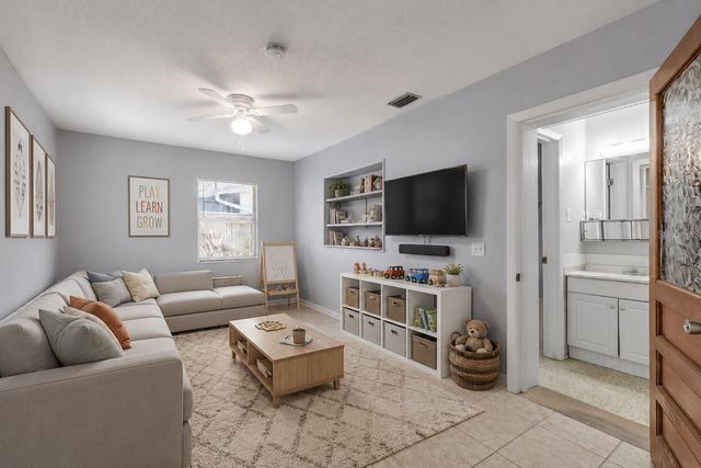 592 BROOK CIRCLE, South Daytona, FL 32119