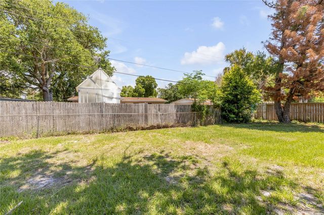 592 BROOK CIRCLE, South Daytona, FL 32119