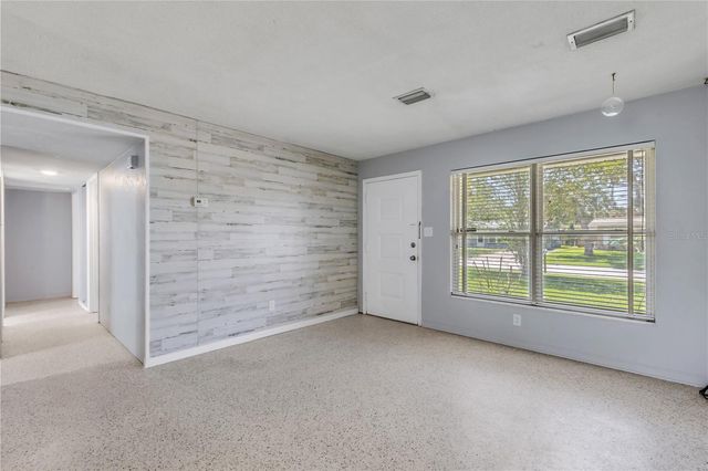 592 BROOK CIRCLE, South Daytona, FL 32119