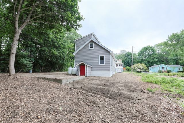 34 Woodland Rd, Norton, MA 02766