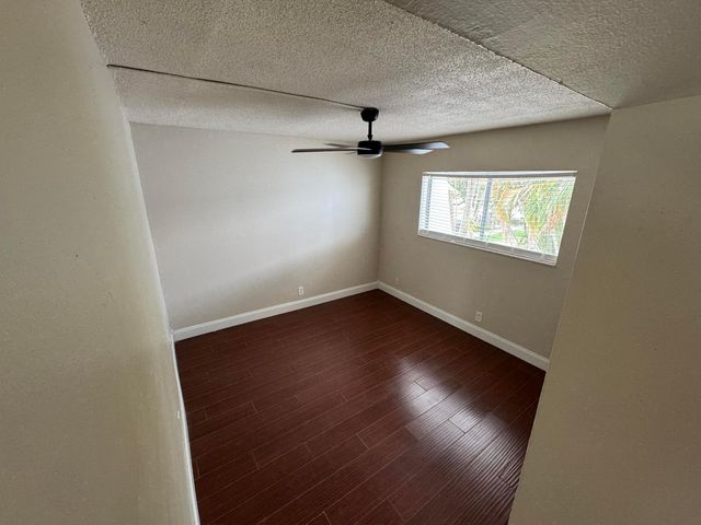 725 Hummingbird Way 210, North Palm Beach, FL 33408