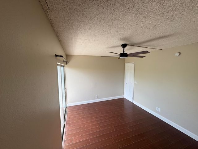 725 Hummingbird Way 210, North Palm Beach, FL 33408