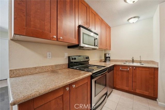 820 Casanova 41, Monterey, CA 93940