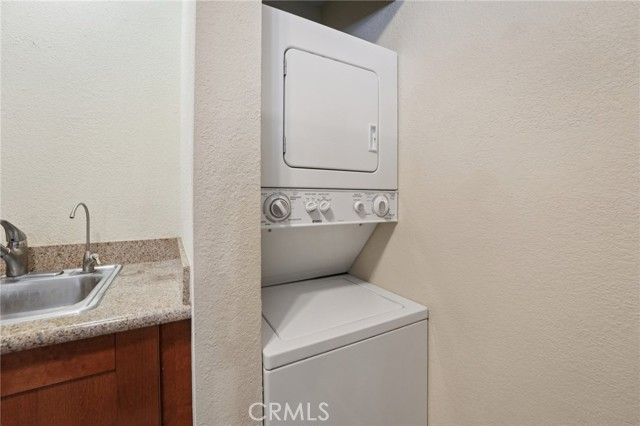 820 Casanova 41, Monterey, CA 93940