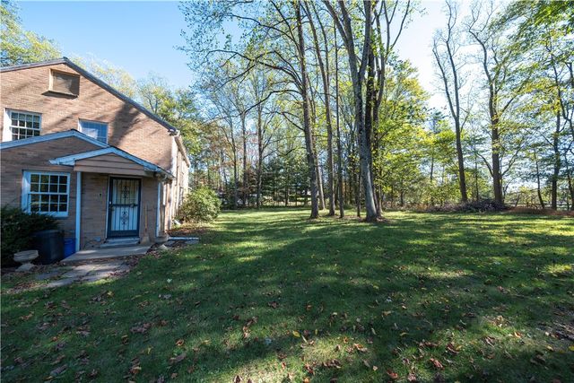 416 Dragon Rouge, Hempfield Twp, PA 15601