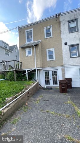 118 MARSHALL RD, Lansdowne, PA 19050