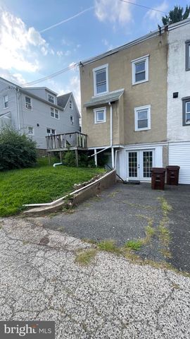 118 MARSHALL RD, Lansdowne, PA 19050