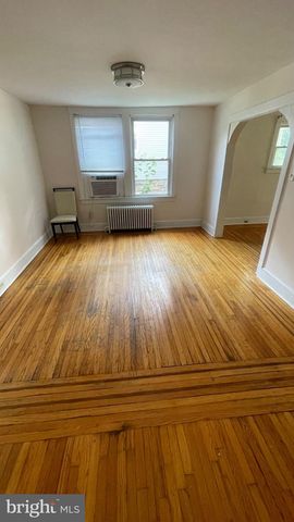 118 MARSHALL RD, Lansdowne, PA 19050