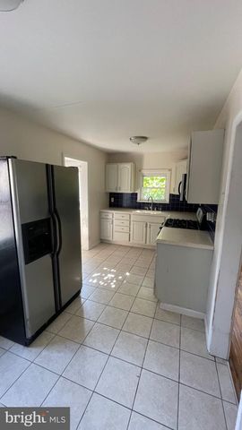 118 MARSHALL RD, Lansdowne, PA 19050