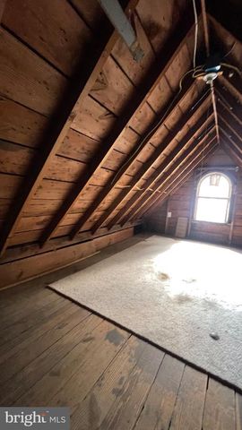 118 MARSHALL RD, Lansdowne, PA 19050