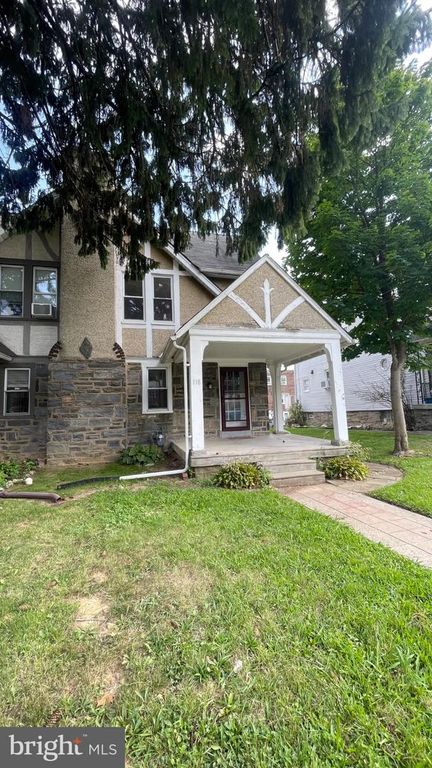 118 MARSHALL RD, Lansdowne, PA 19050