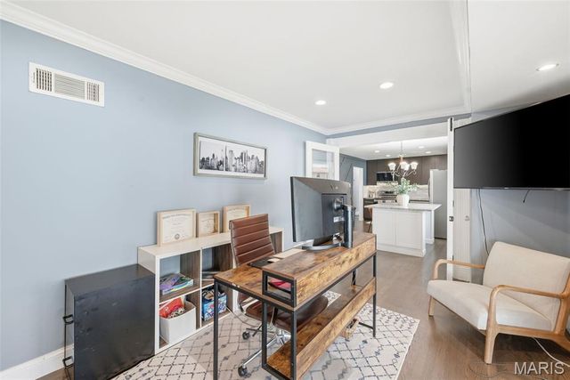 836 Rainbow Drive, St Louis, MO 63125