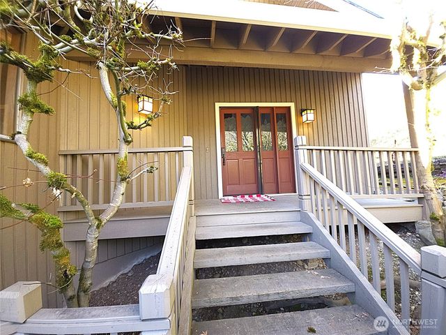 5011 134th Place SE, Bellevue, WA 98006