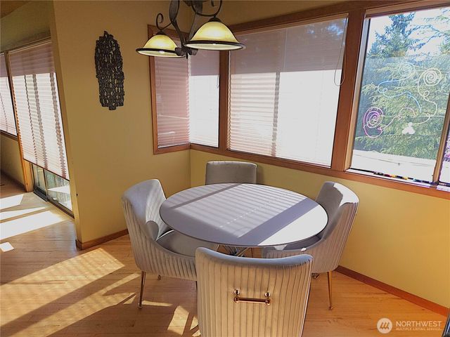 5011 134th Place SE, Bellevue, WA 98006