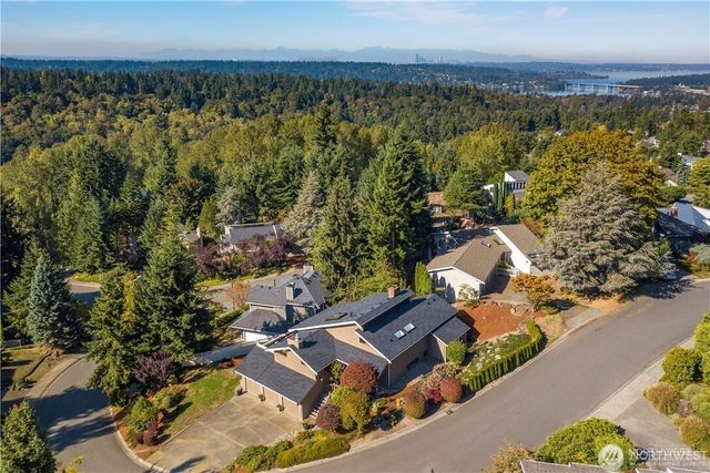 5011 134th Place SE, Bellevue, WA 98006