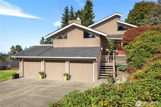 5011 134th Place SE, Bellevue, WA 98006