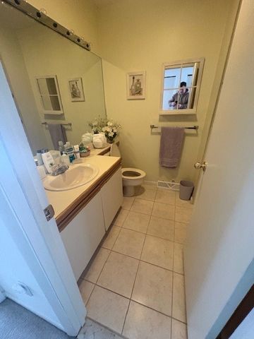 833 Halifax Drive, Warwick, RI 02886