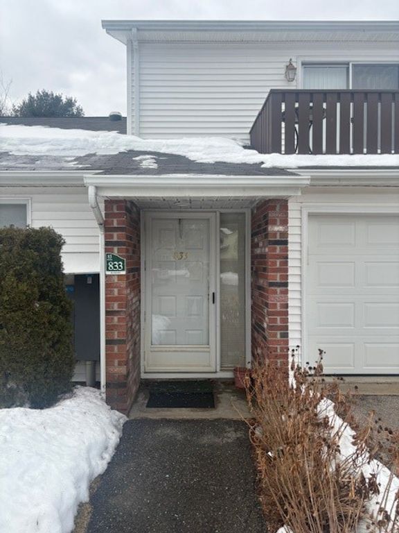 833 Halifax Drive, Warwick, RI 02886