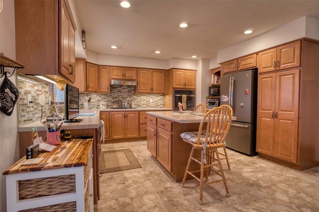 5317 WOODBRIDGE Court, Erie, PA 16509