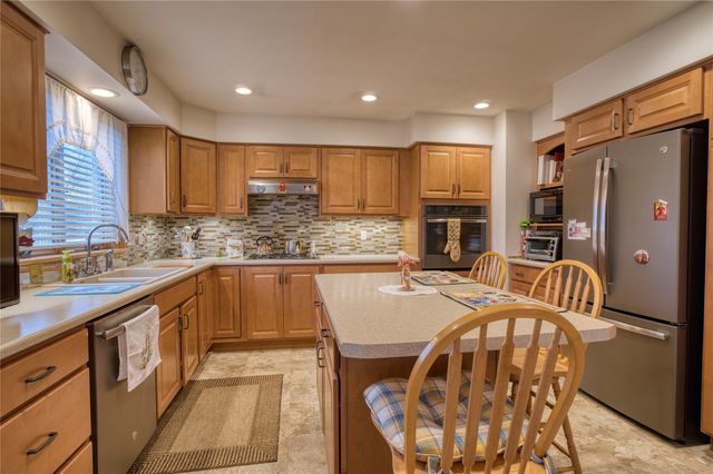 5317 WOODBRIDGE Court, Erie, PA 16509