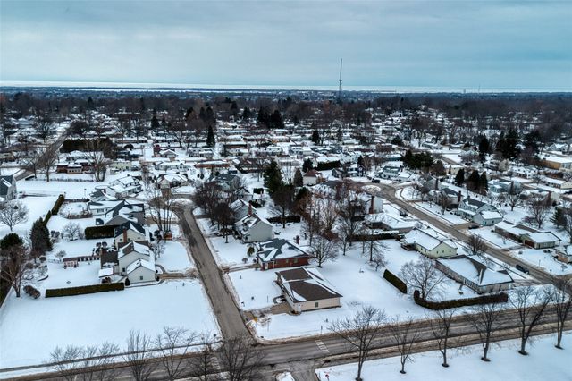 5317 WOODBRIDGE Court, Erie, PA 16509