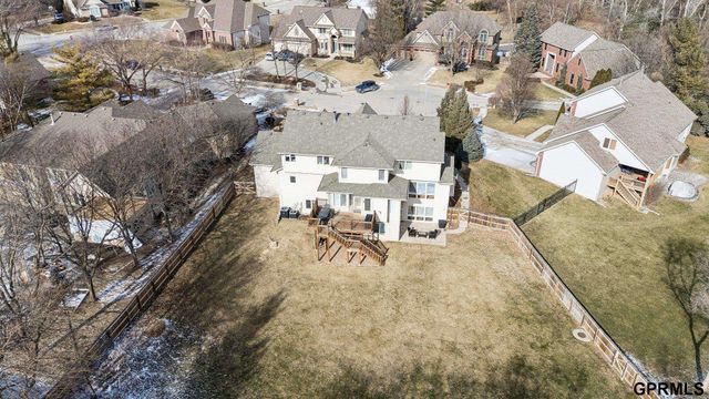 16521 Douglas Circle, Omaha, NE 68118