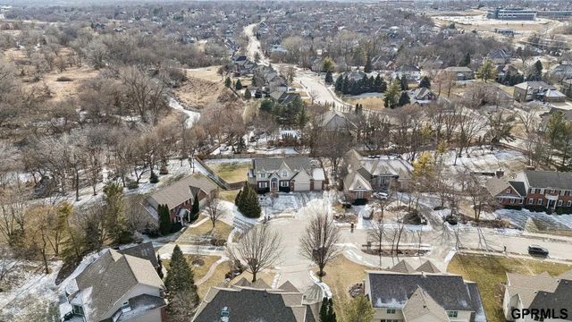 16521 Douglas Circle, Omaha, NE 68118