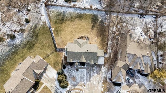 16521 Douglas Circle, Omaha, NE 68118