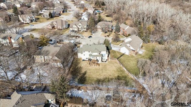 16521 Douglas Circle, Omaha, NE 68118