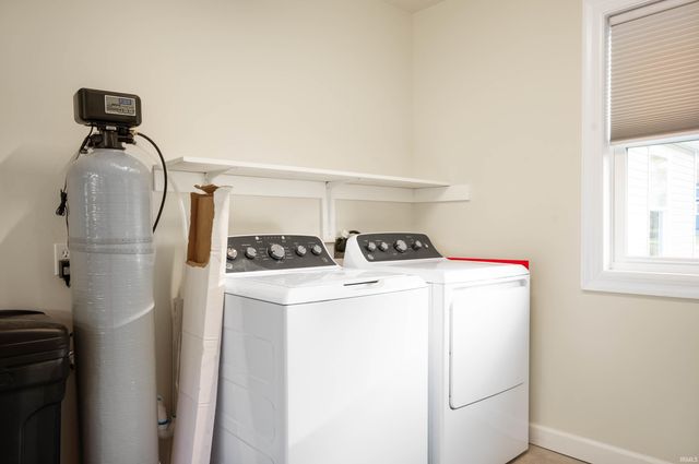 1012 N Monroe Street, Hartford City, IN 47348