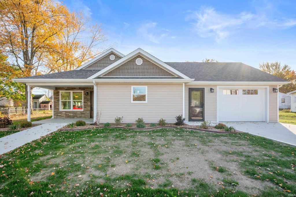 1012 N Monroe Street, Hartford City, IN 47348