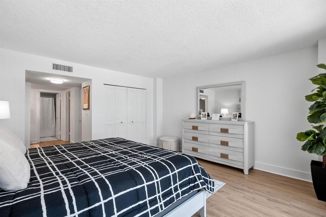 3500 Galt Ocean Drive 404, Fort Lauderdale, FL 33308