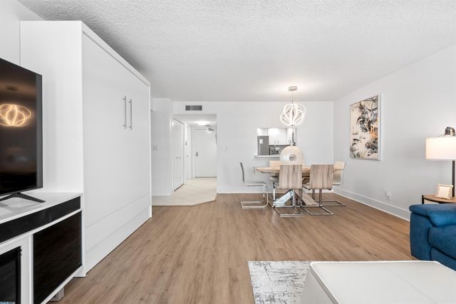3500 Galt Ocean Drive 404, Fort Lauderdale, FL 33308