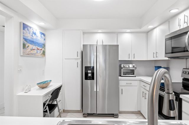 3500 Galt Ocean Drive 404, Fort Lauderdale, FL 33308