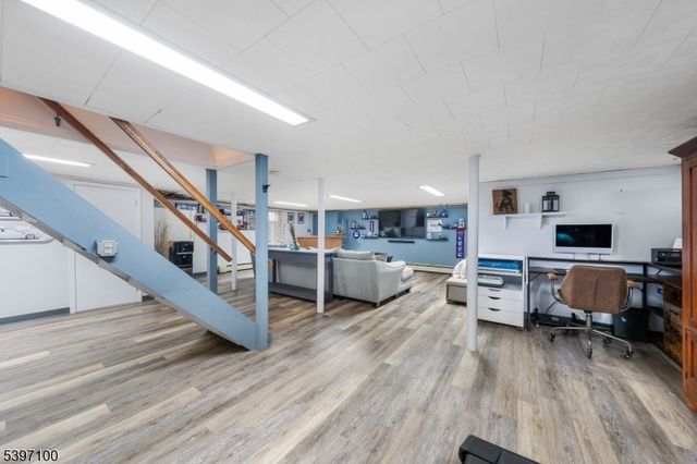 602 Maplewood Ave, Roselle Park Boro, NJ 07204