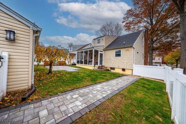 602 Maplewood Ave, Roselle Park Boro, NJ 07204